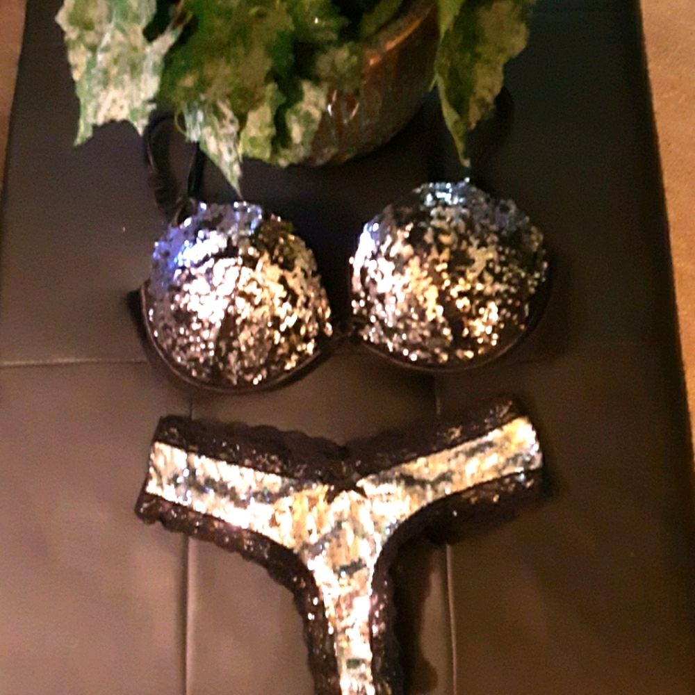 EXCELLENT CONDITION SEQUIN 38C/SMALL SET